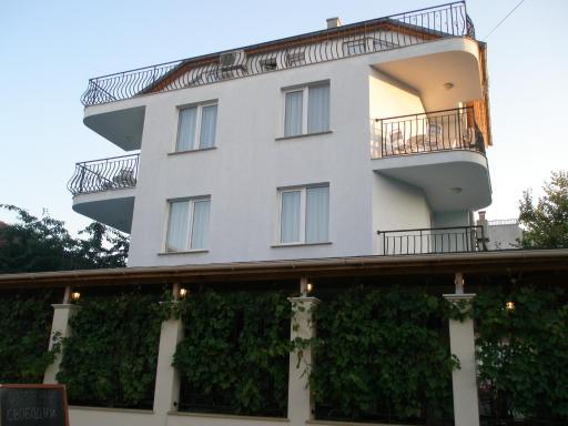 Family Hotel Maritime - Housity