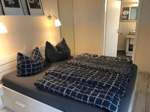 Ferienwohnung im Zentrum von Winningen - Housity