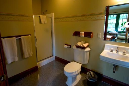 McMenamins Edgefield - Housity