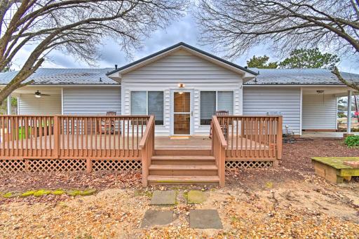 Pet-Friendly Lillington Abode about 1 Mi to River - Housity