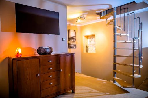 Modern - Housity