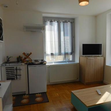 Appartement situé en centre ville de Saint Aignan - Housity