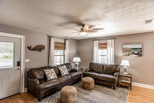 The Sunset Beach House - Housity