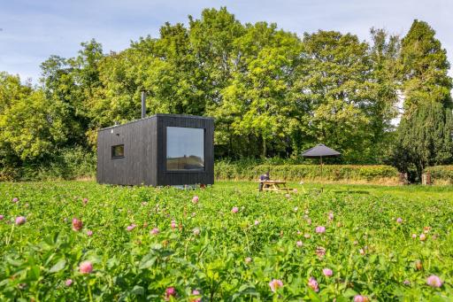 Off-grid, Eco Tiny Home Nestled In Nature - Housity