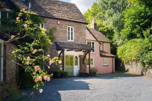 Brecon Beacons Old Vicarage, stunning garden & views - Housity