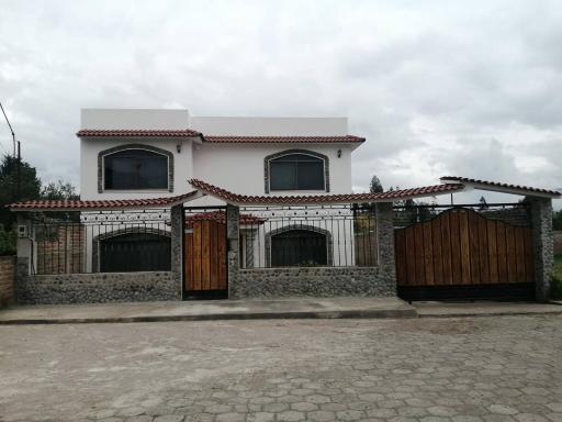 Casas Danadri, Como En Casa - Housity