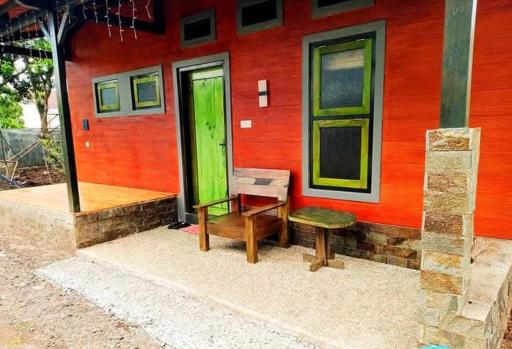 Pine Tree House Jember - Housity