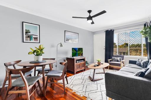 OFFLINE - Alluring Private 2BR Apartment - Great Location And Fast Wifi - Housity