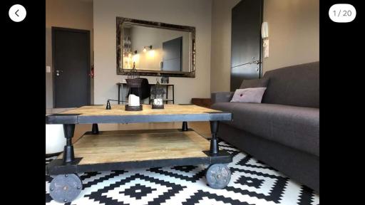 Moonstone house B - Housity