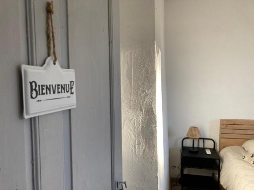 chambre privée dans maison drômoise - viarhona - autoroute - jacuzzi à réserver en supplément - Housity