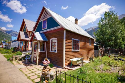 Reese Street Retreat - Housity