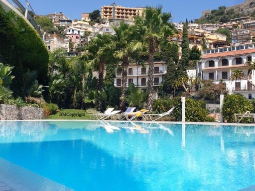 Diana - Taormina Minerva Luxury Apartment by Taormina Holidays - Housity
