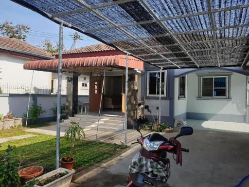Karun House Chiang Mai, bungalow for 6 in a quiet neighborhood - Housity