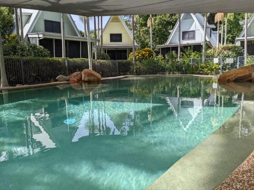 Canopy 5 Chalet - Housity