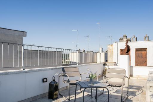 GuestHost - Sogno Ostunese Terrace Apartment - Housity