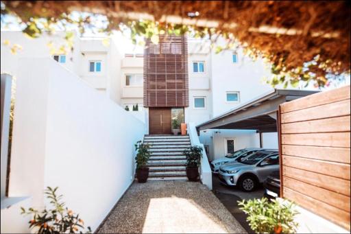 Amathus beach suite - Housity