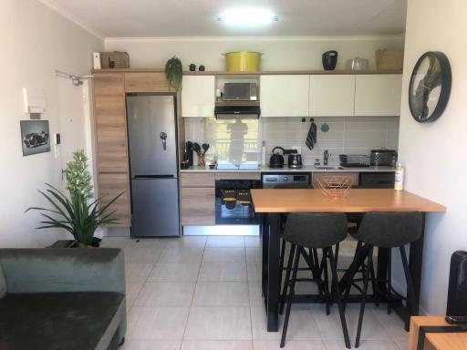 Luxurious Waterfall 1 bedroom Condo With Free Uncapped Wifi - Housity