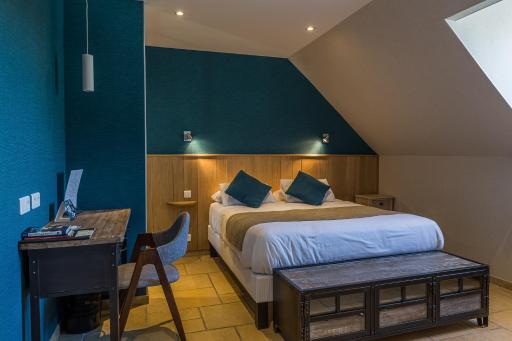 Logis Hôtel Restaurant Aux Maisons - Housity