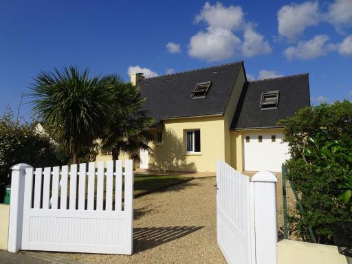 Holiday home, Le Tour-du-Parc - Housity