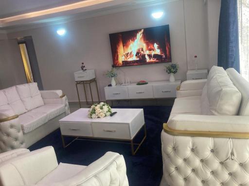 Zuri s - Housity