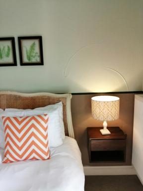 The Brown Horse Inn - Housity