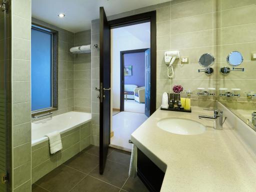Armada Avenue Hotel - Housity