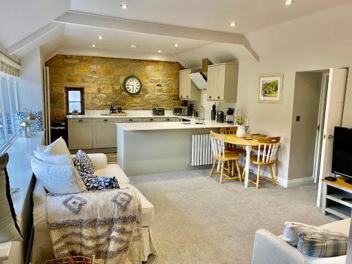No. 3 Tomlinsons Apartments - Housity