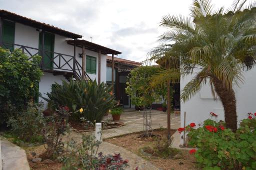 Peris Hill Villa - Housity