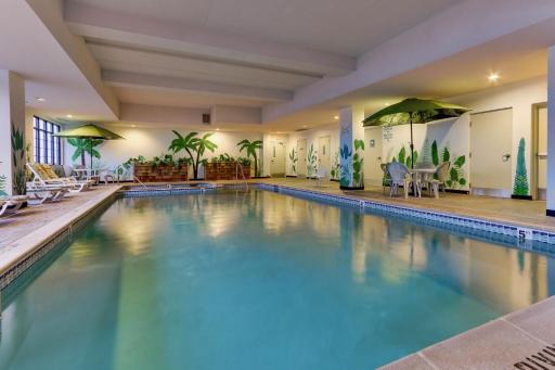 Parkshore Resort - Housity