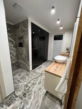 Ranna Apartment - Housity