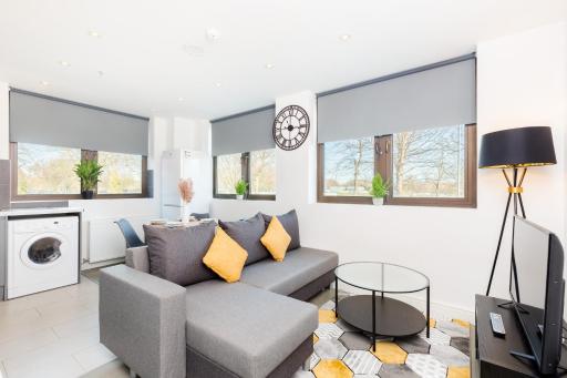 New Entire Apartment In Perry Barr with Free Parking - Housity