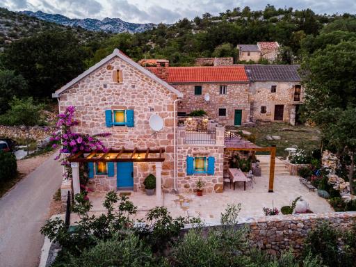 Stone house Goranova kuća - Housity