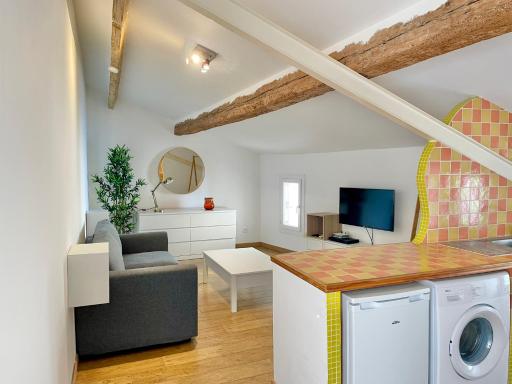 Grand studio sur la Marine - Housity