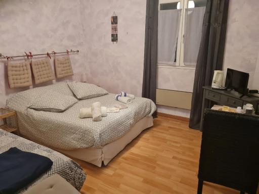 Chambres d'hôtes des Oliviers chambres 2 colibris - Housity