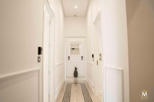 Museum Center Luxury - Housity