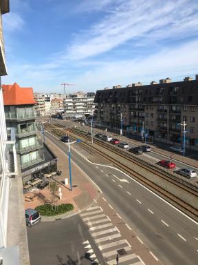 Ruime studio 50 m van zee - Housity