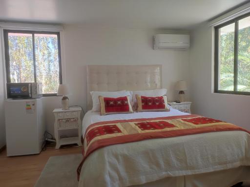 Hostal Doñihue - Housity