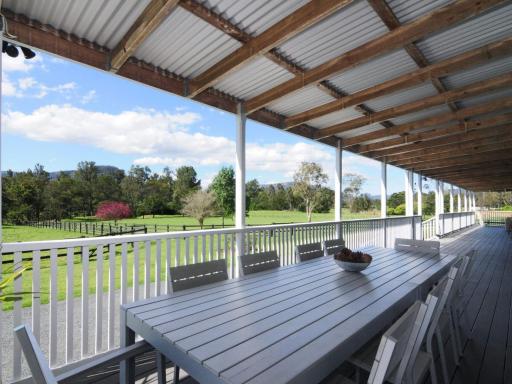 Rivermist Luxury 6 bedrooms and 6 bathrooms - Housity