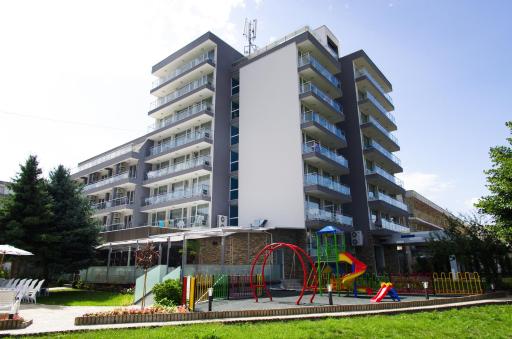 Private Beach Sports&Hotel Aqua Life Tower - Housity