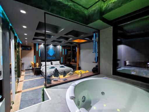 PentLux - SPA Penthouse in the heart of Skopje - Housity