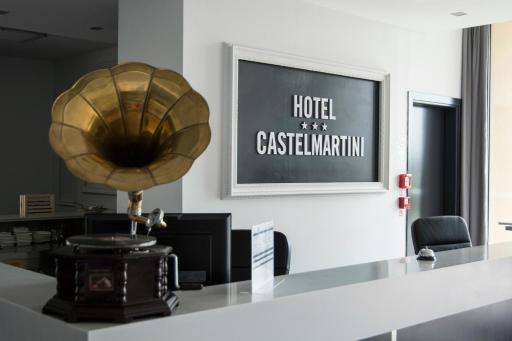 Castelmartini Wellness & Business Hotel - Housity