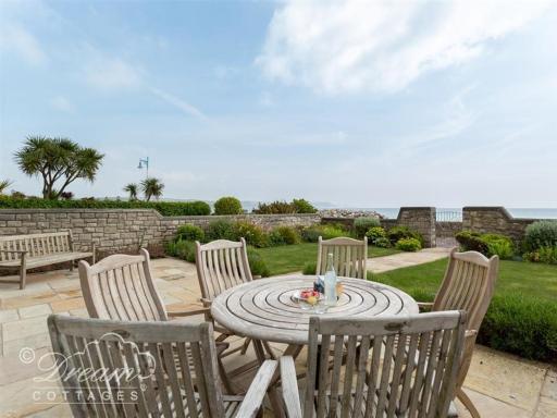 Beach View Apartment 2 - Housity