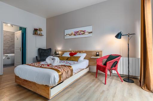 Havre de Paix Jacuzzi - Housity