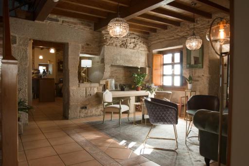 Hostal Pension Artilleiro - Housity