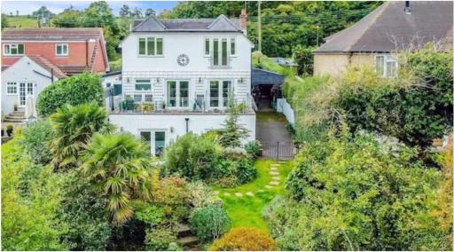 Gorgeous 1 bed apartment with breathtaking views - Housity