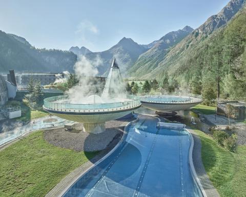 Aqua Dome 4 Sterne Superior Hotel & Tirol Therme Längenfeld - Housity