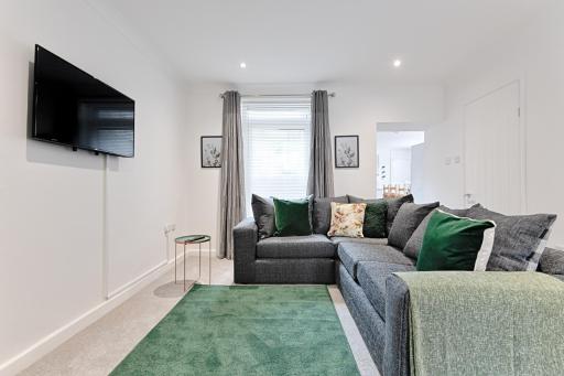 The Falls - Spacious House by National Trust Site - Housity