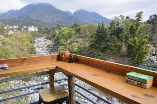 SERENE SUITES - Housity