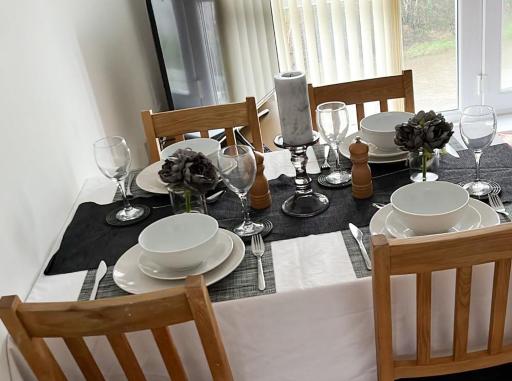 Riverside Apartment - Housity