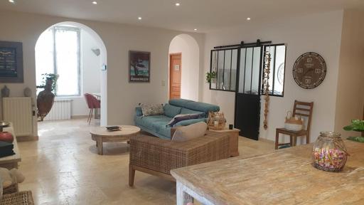 RDC de maison avec terrasse barbecue - Hizvo